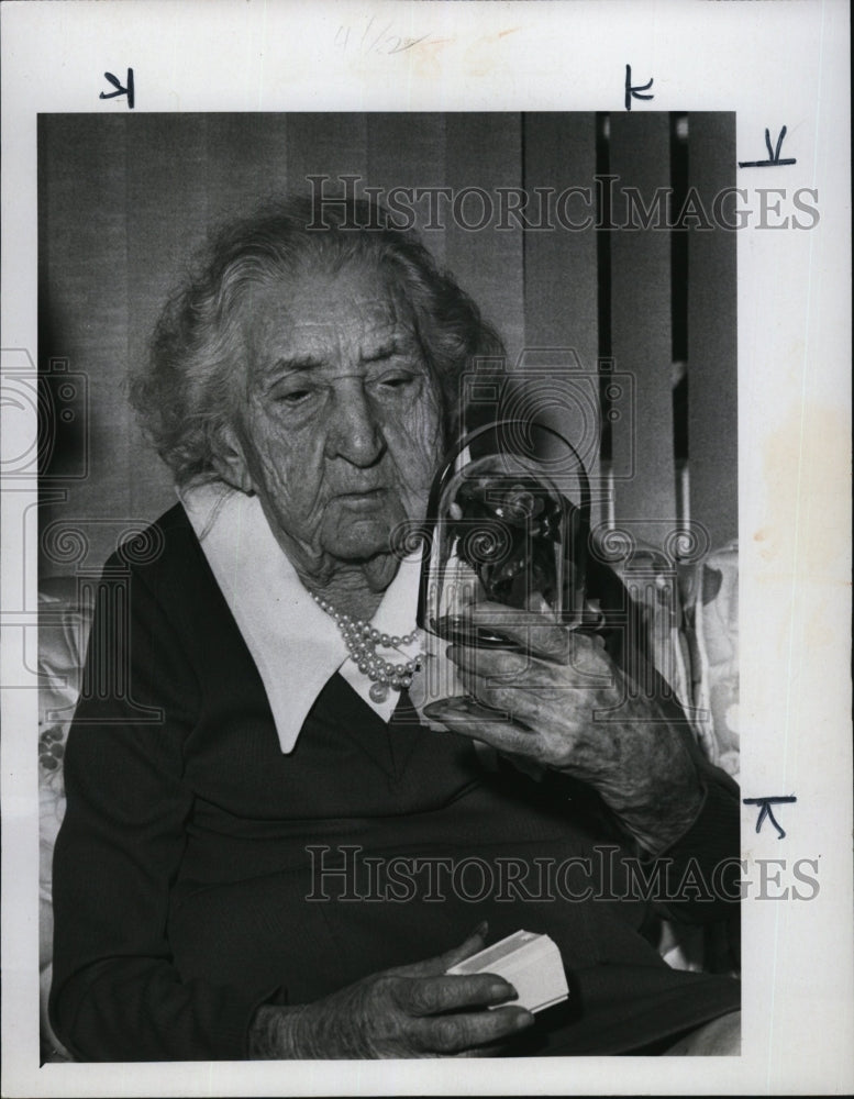 1973 Press Photo Mrs Torrey celebrates her 100th birthday - RSM06567 - Historic Images