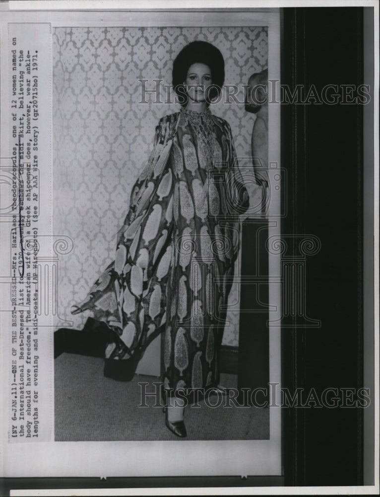 1971 Mrs Harilaos Theoracopulos, Intl Best dressed list - Historic Images