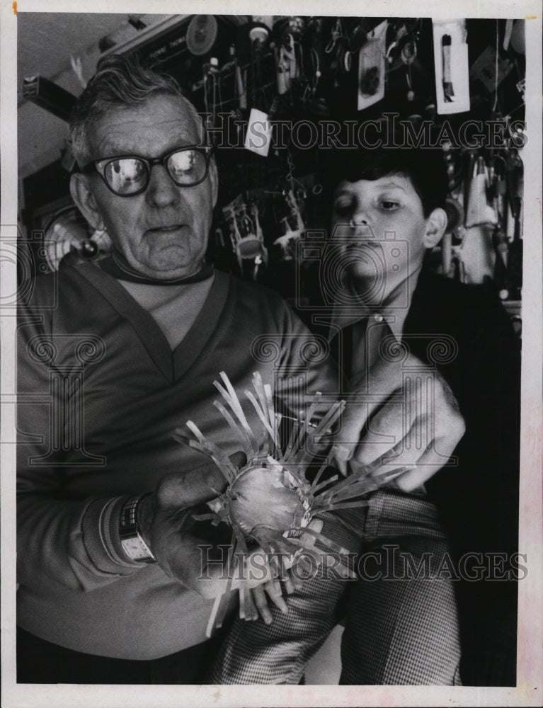 1970 Press Photo Uncle George Thomas, Michael Economos - RSM06859 - Historic Images