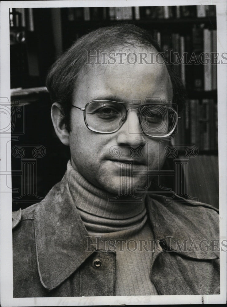 1975 Press Photo Allen Weinstien Associate professor of History Smith College - Historic Images