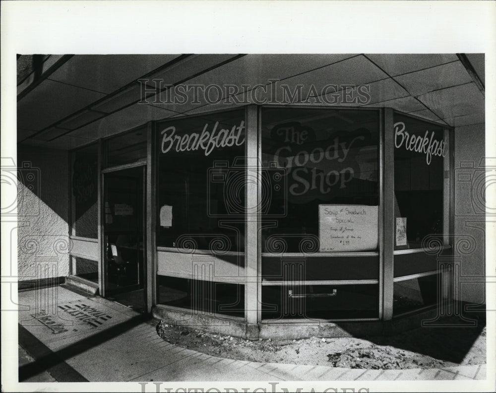 1986 Press Photo Goody Shop - RSM07519 - Historic Images