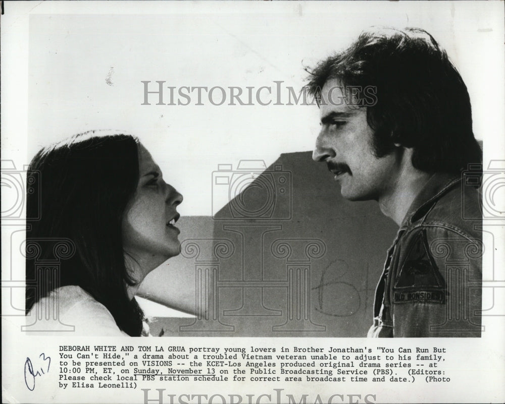 1977 Press Photo Tom La Grua &amp; Deborah White &quot;You Can run But You Can&#39;tr Hide&quot; - Historic Images