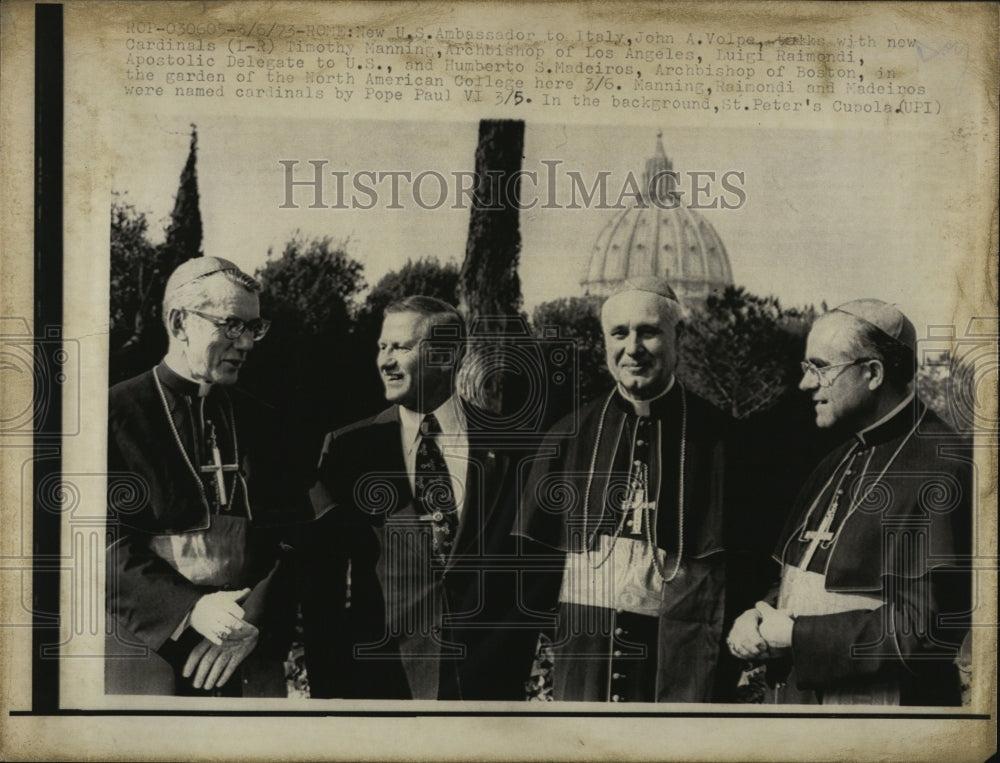 1973 Press Photo U.S. Amb to Italy John Volpe with cardinals in Rome - Historic Images