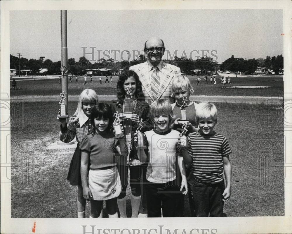 1974 Press Photo L Ralston,C Waters,D Parolina,M Necas, Eash, Hawes, Jr Olympics - Historic Images