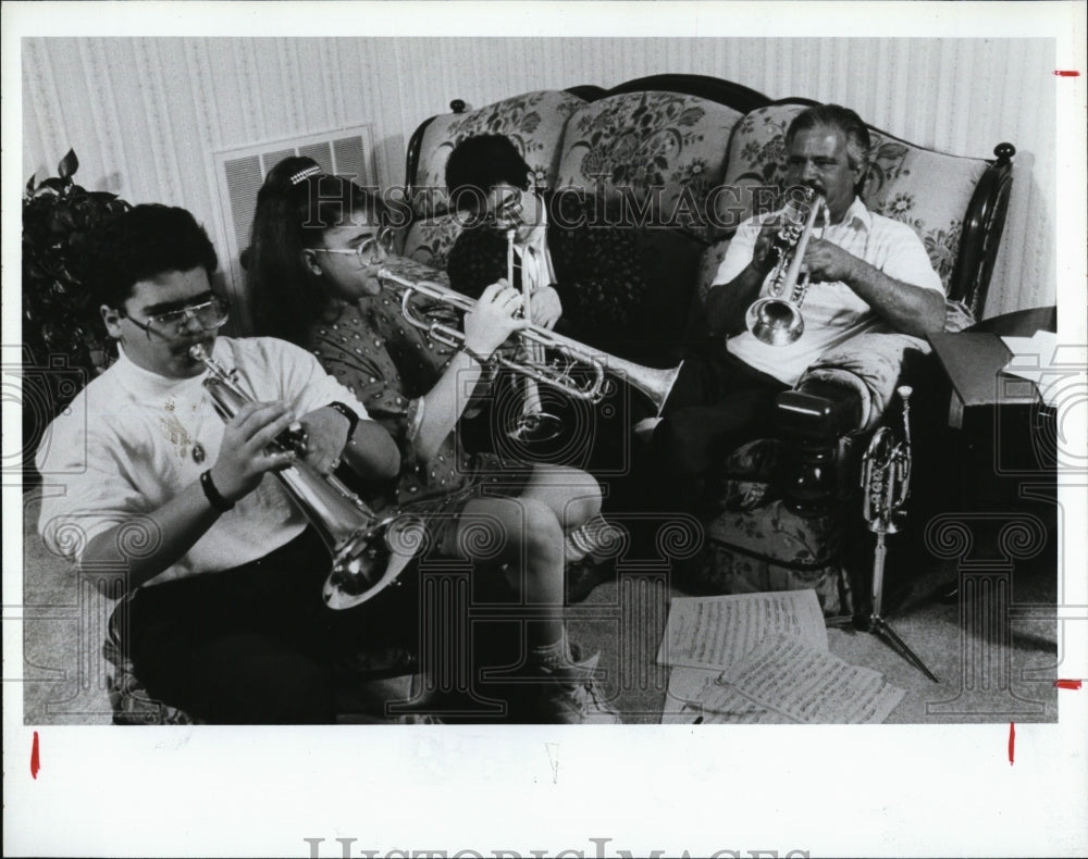 1991 James, Gina, AllenJr &amp; Sr Venezio practice music together - Historic Images