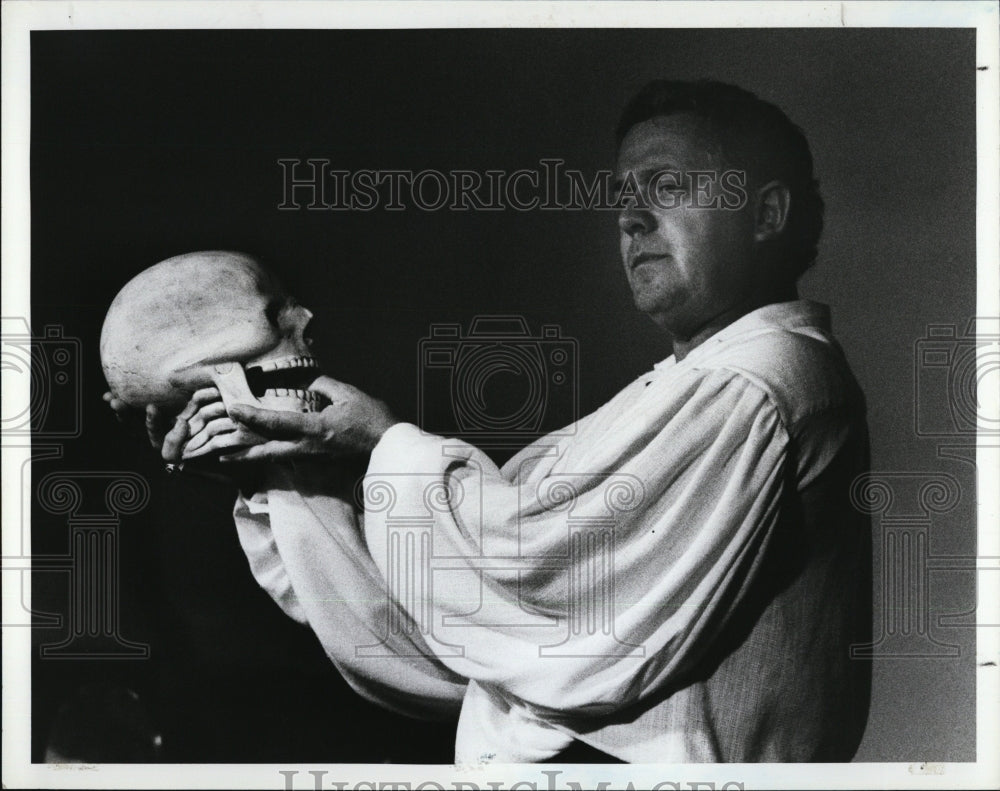 1983 Press Photo Actor Dick Lake for Clearwater's "Have Shakespeare Will Travel" - Historic Images