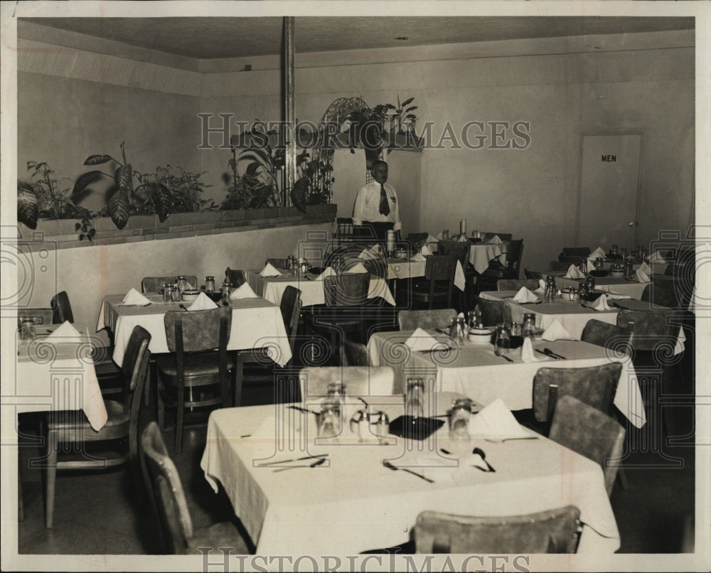 1957 Seven Seas restaurant in Tarpon Springs, Fla.-Historic Images