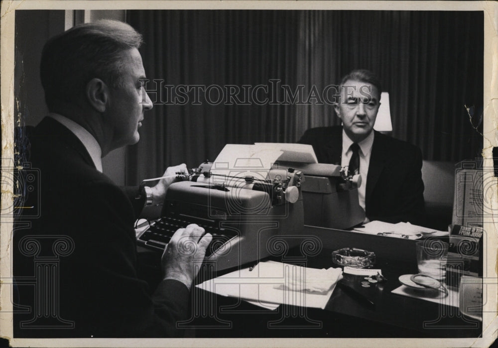 1968 Press Photo Senator Eugene McCarthy sitting alone in a hotel room - Historic Images