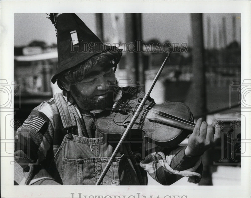 1982 Don Marshall performed during Tarpon Spring Glendi Celebration. - Historic Images