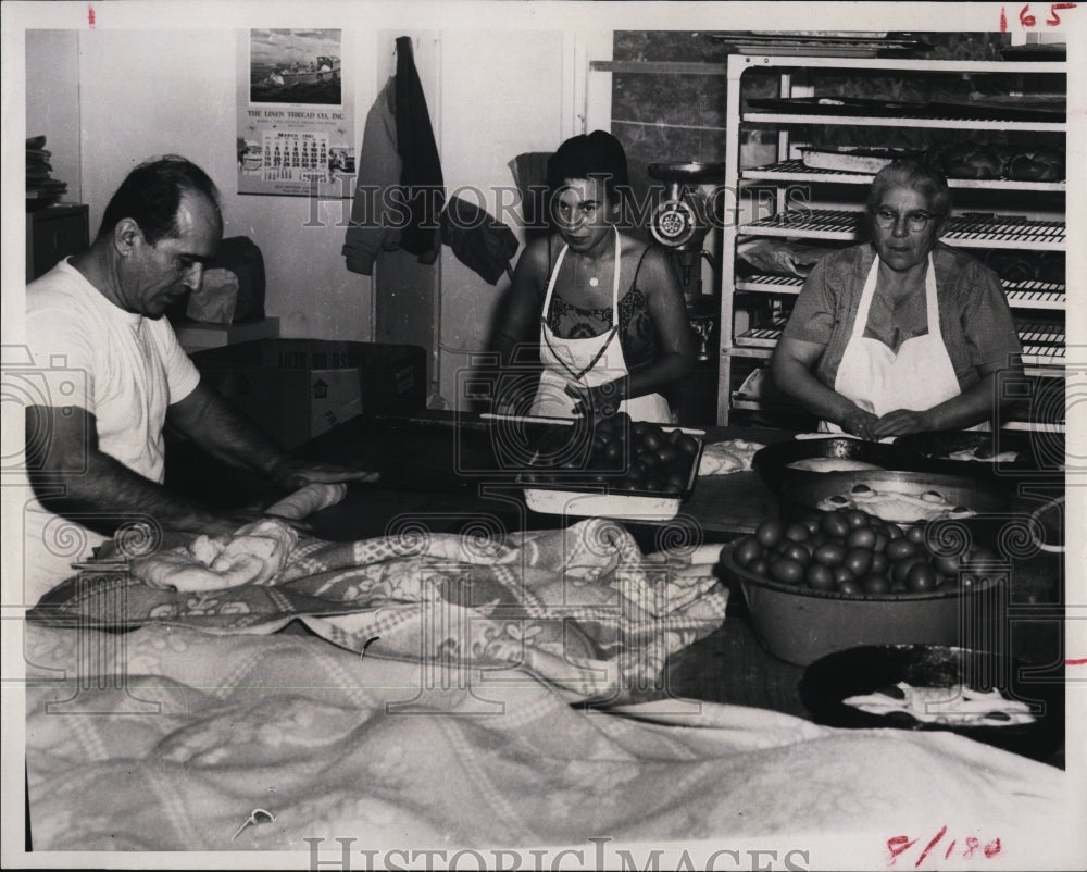 1967 Press Photo Greek Bakers Baking Easter Bread with Red Eggs. - RSM08569 - Historic Images