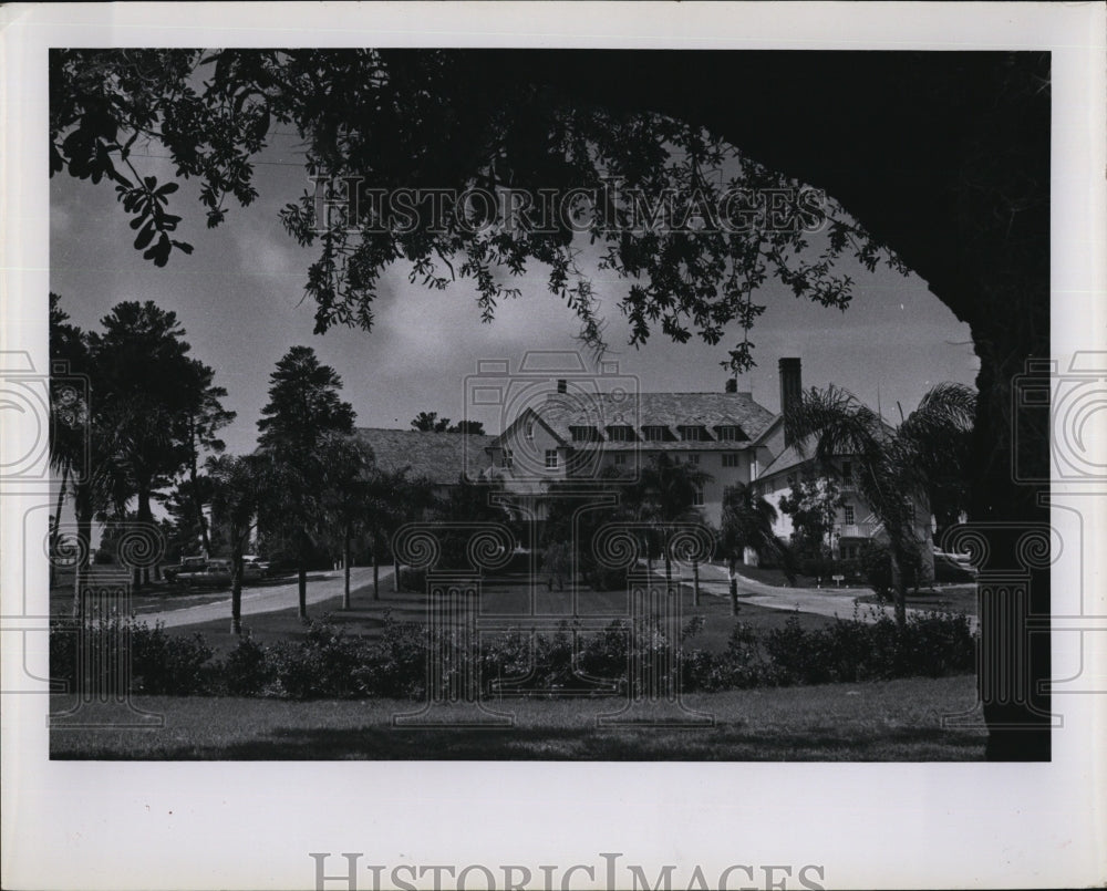 Press Photo Tarpon Springs (Florida, USA) - RSM08575 - Historic Images