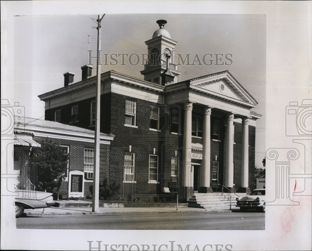 1963 Press Photo Remodeling City Hall at Tarpon Springs, Florida - RSM08603 - Historic Images