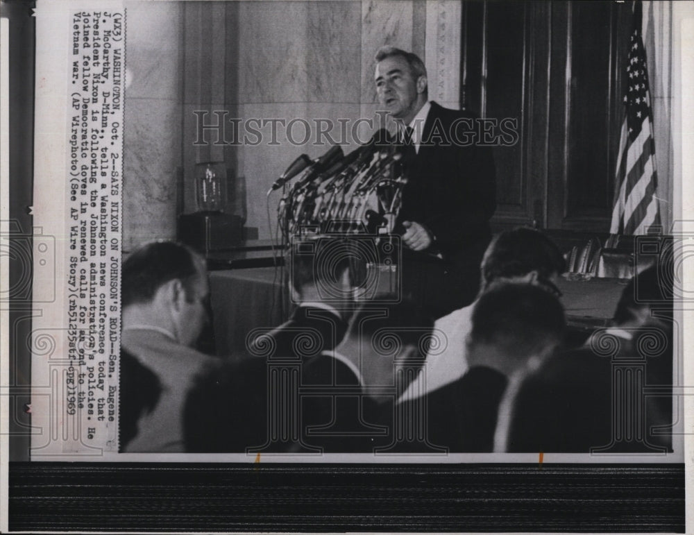 1969 Press Photo Senator Eugene McCarthy D-Minn. - RSM08971 - Historic Images