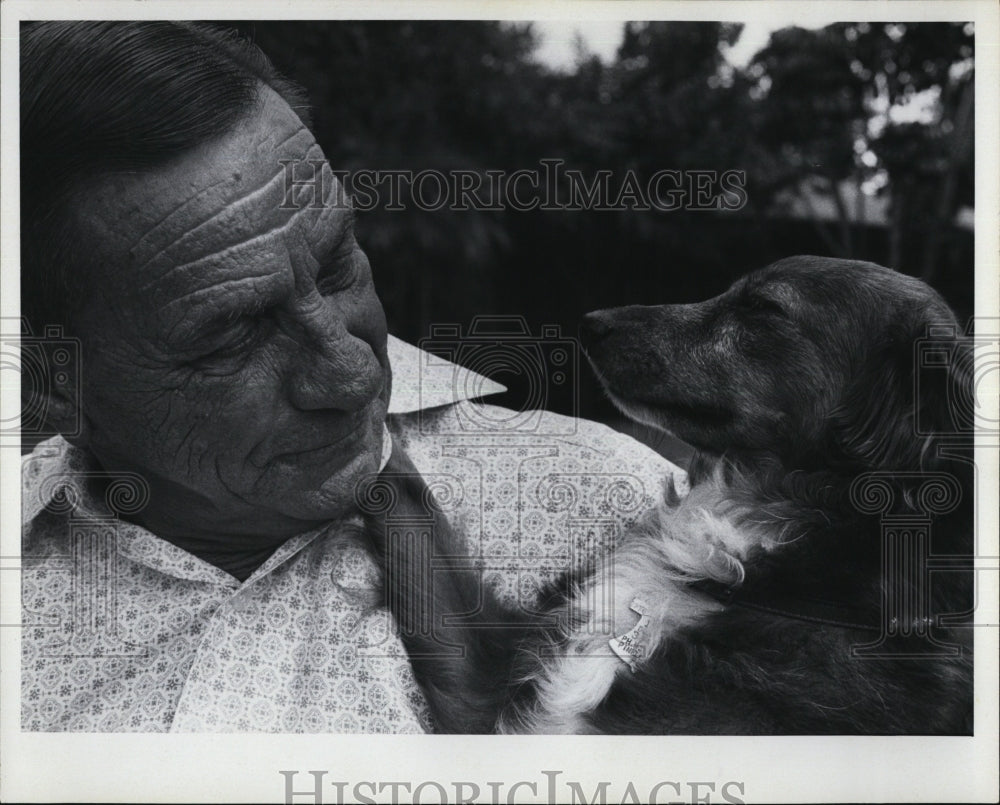 1976 Press Photo Mr Clayton L. Johnson and his dog - RSM08987 - Historic Images