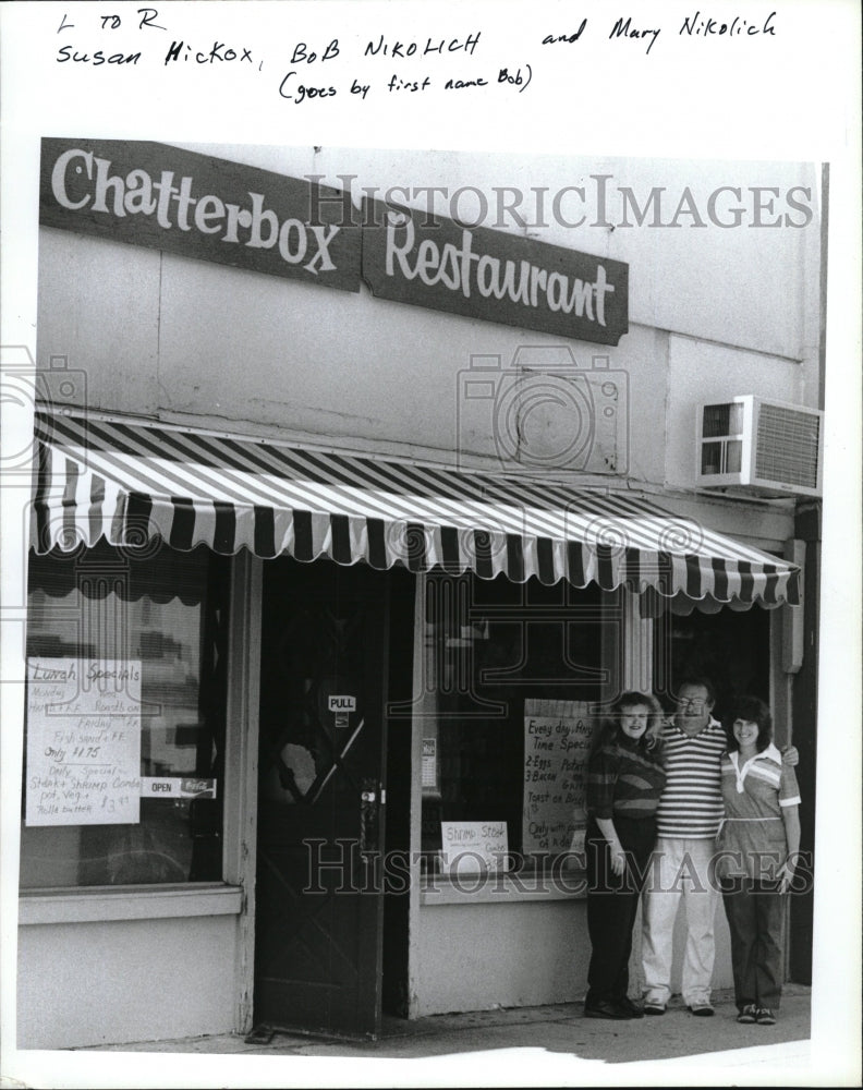 1987 Press Photo Susan Hickox Bob Nikolick and Mary Chatterbox restaurant - Historic Images