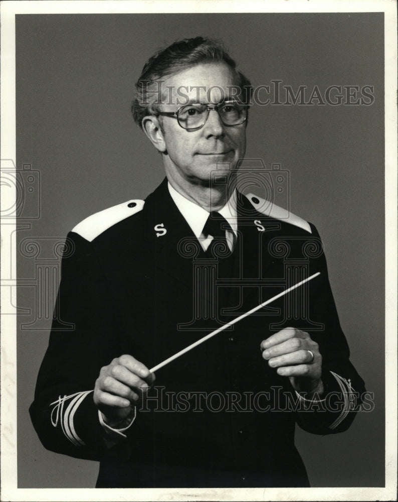 1977 Press Photo Bandmaster Brig. Ronald Rowland Chicago Staff Band Salvation - Historic Images