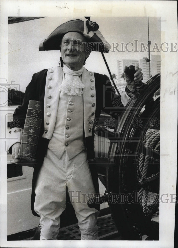 1977 Press Photo Jess Chandler on replica "Capt Bligh's Bounty" - RSM09521 - Historic Images