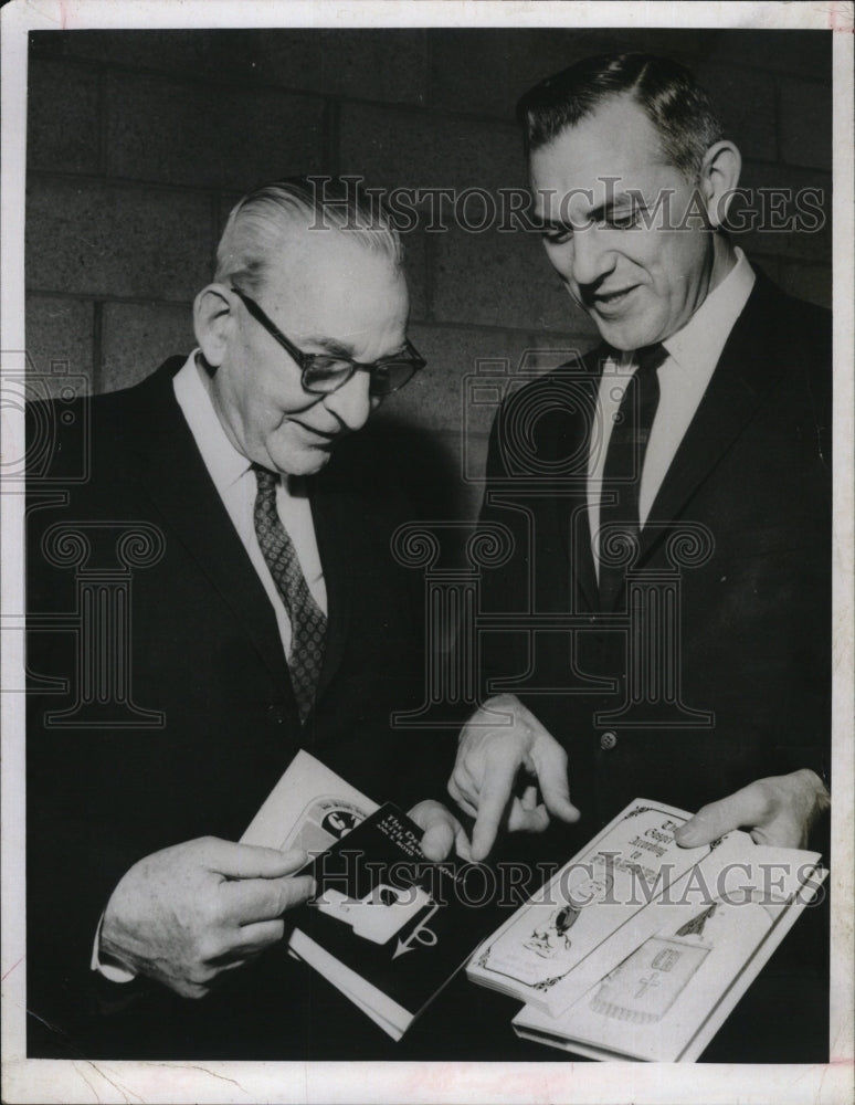 Press Photo Dr Dwight M. Chalmers, editor &amp; Martin E. Bratcher, J Knox Press - Historic Images