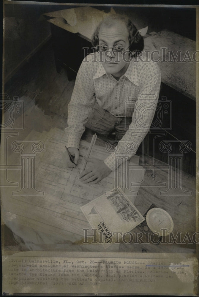 1971 Press Photo Charles Chace home designer - RSM09575 - Historic Images