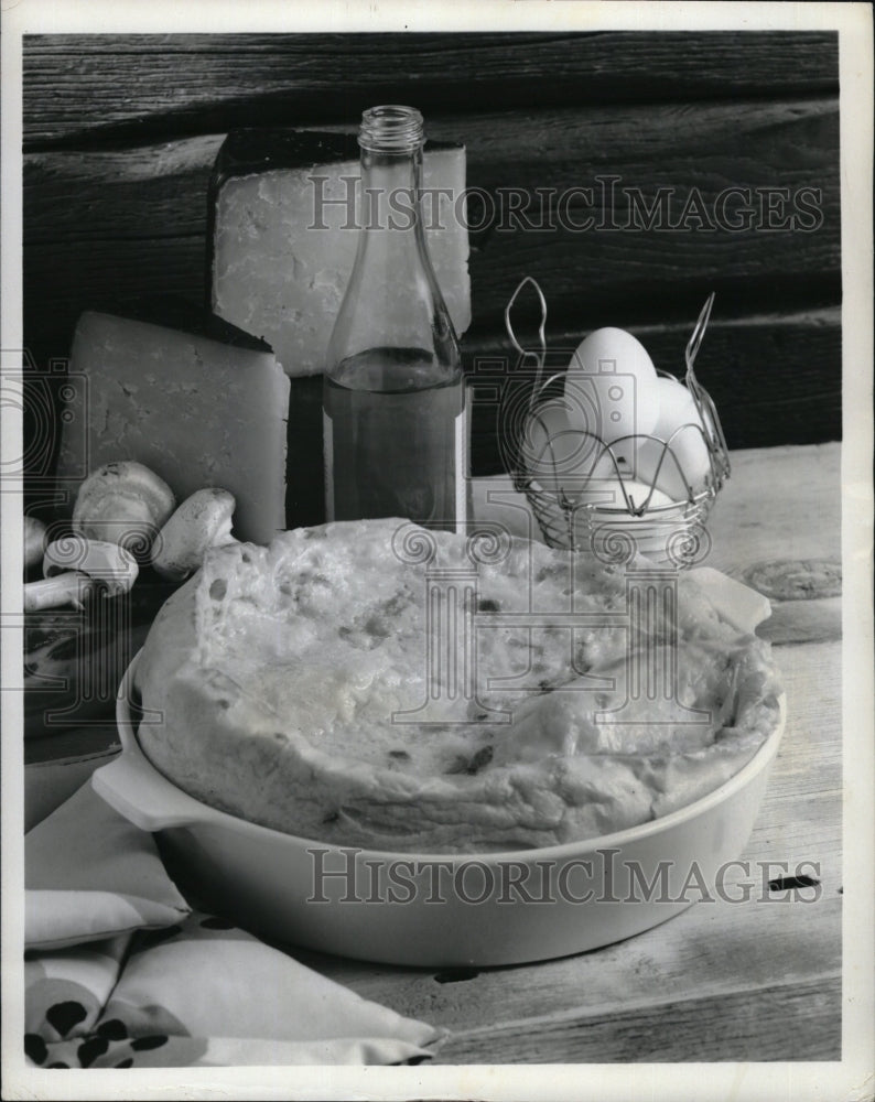 1975 Press Photo Cheese &#39;N Bacon Puff - Historic Images