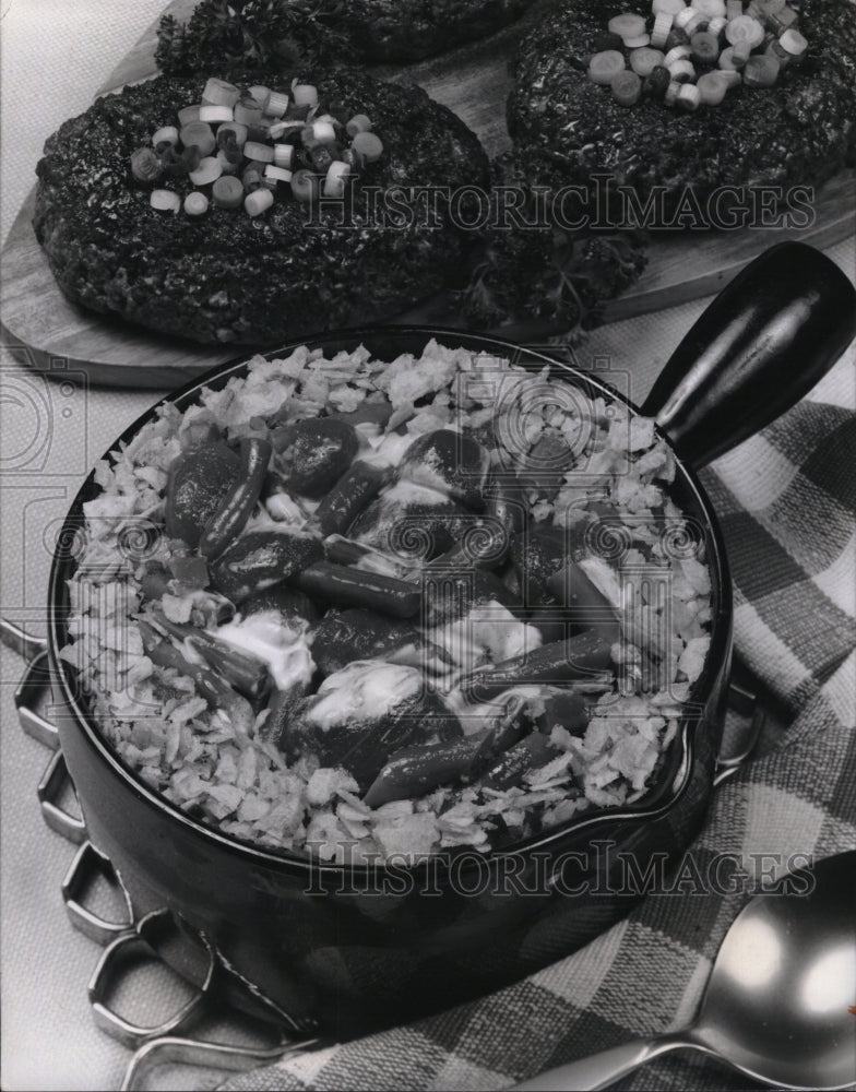 1977 Press Photo Green bean casseroles - RSM09875 - Historic Images