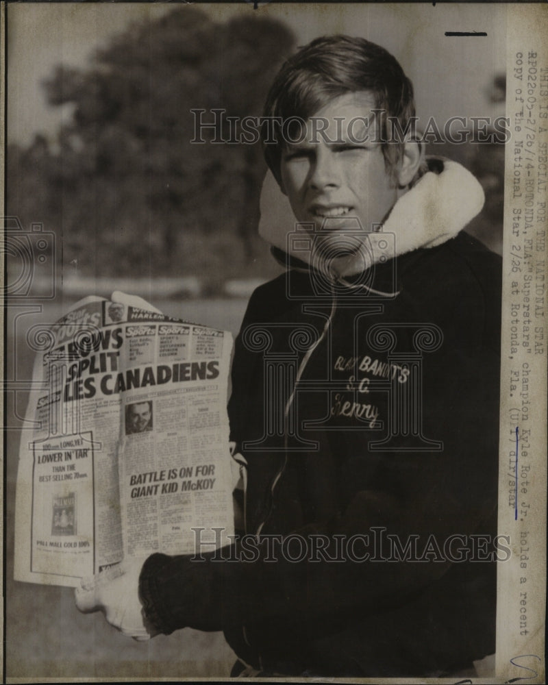 1974 Press Photo Suoerstar bicycle racer Kyle Rote Jr - RSM09897 - Historic Images