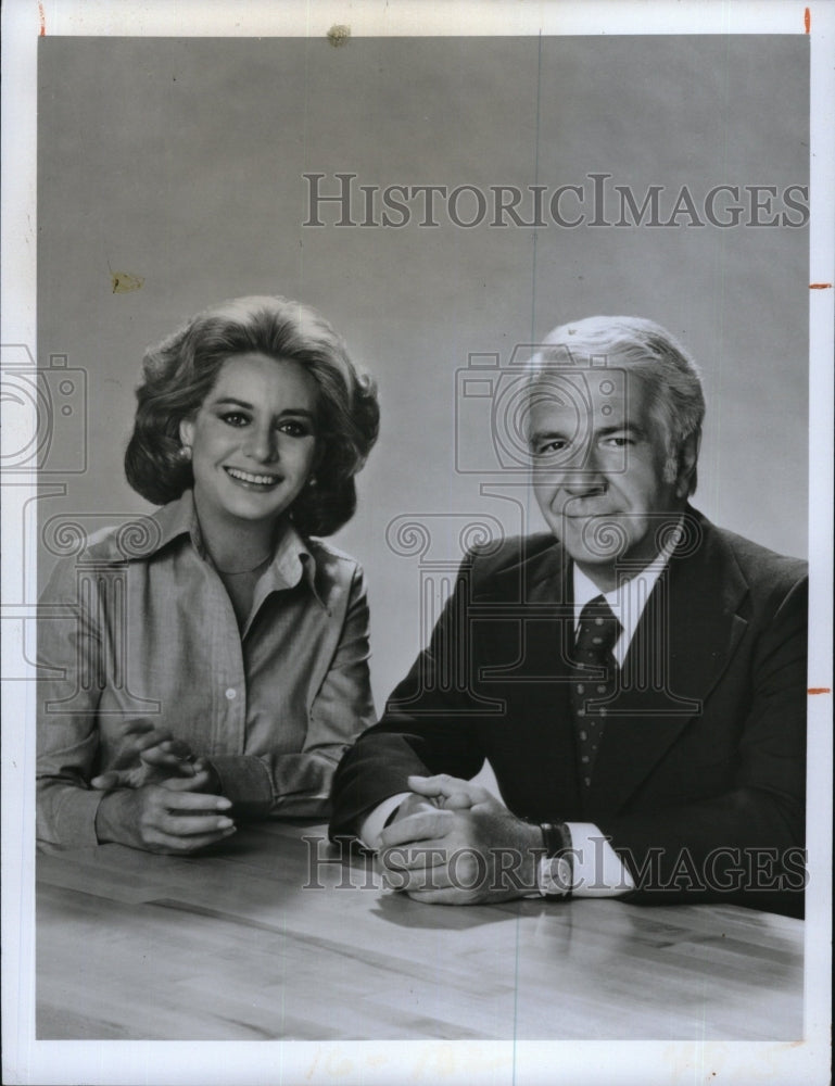 1978 Press Photo Harry Reasoner Barbara Walters  ABC News - Historic Images