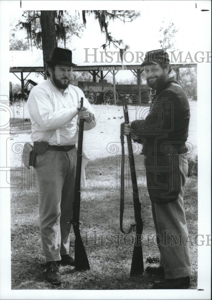 1992 Press Photo Pvt. Tim Moshier Pvt. Dennis Nichols Civil war reenactment - Historic Images