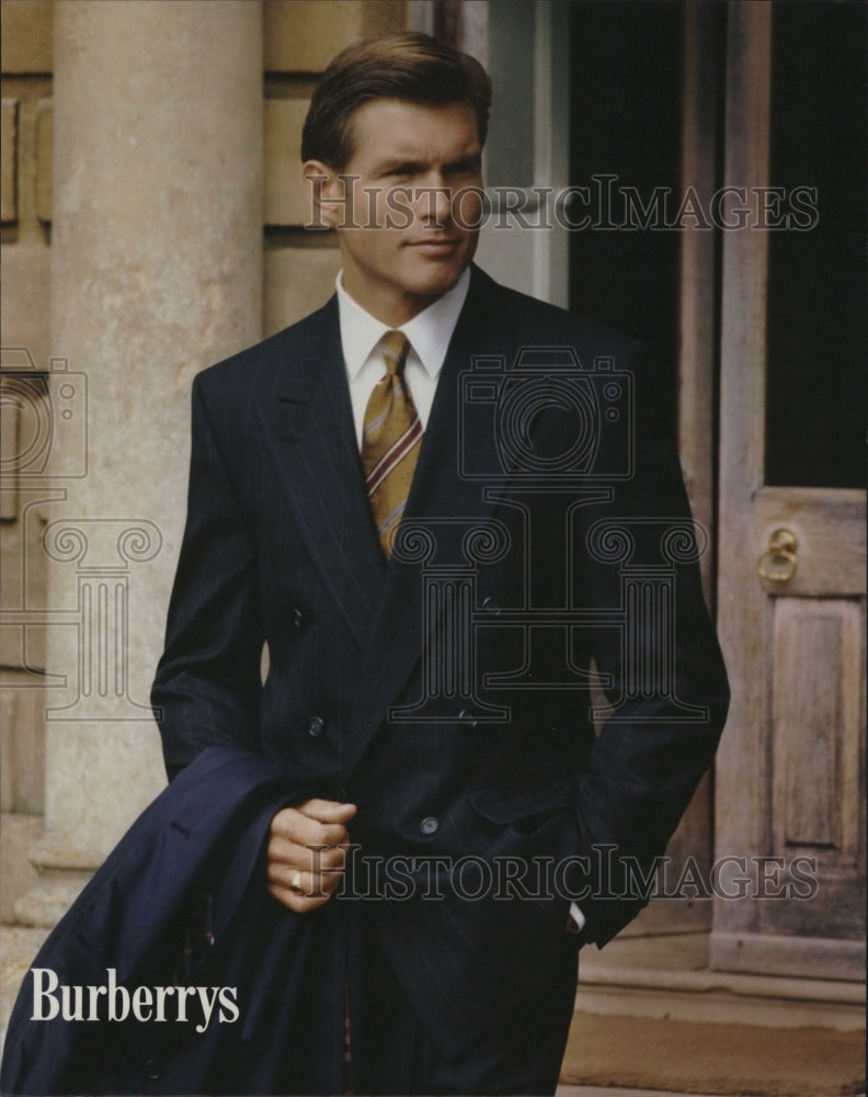 1992 Press Photo Suit by Burberrys - Historic Images