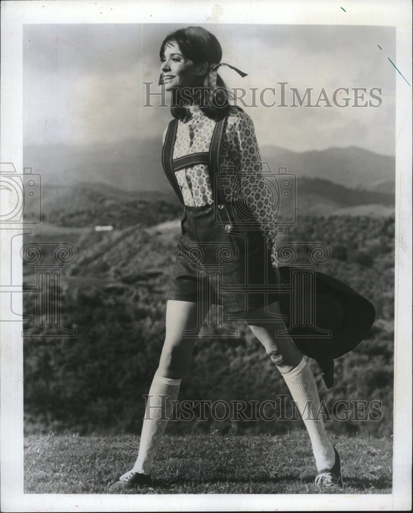 1969 Press Photo Blue denim Bobbie Brooks&#39; lederhosen - RSM10989 - Historic Images