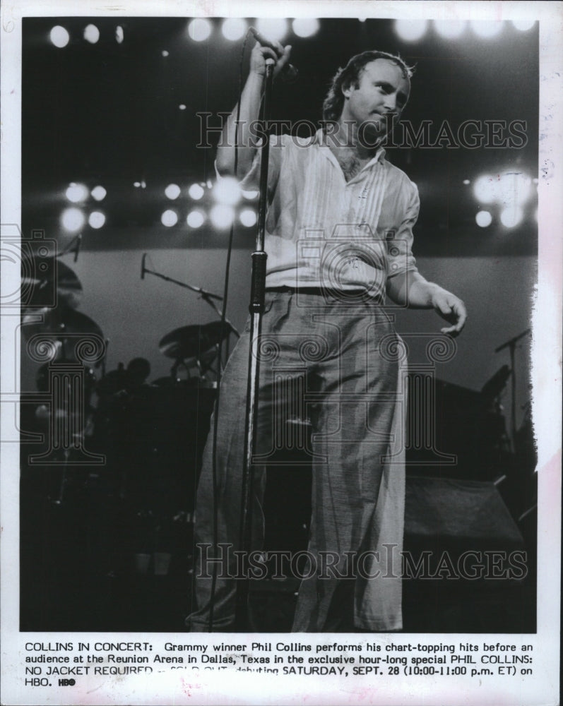 1986 Press Photo English singer Phil Collins at Reunion Arena in Dallas Texas. - Historic Images