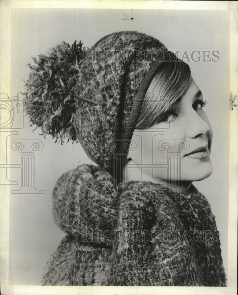 1963 Tam o Shanter hat fashions on a model-Historic Images