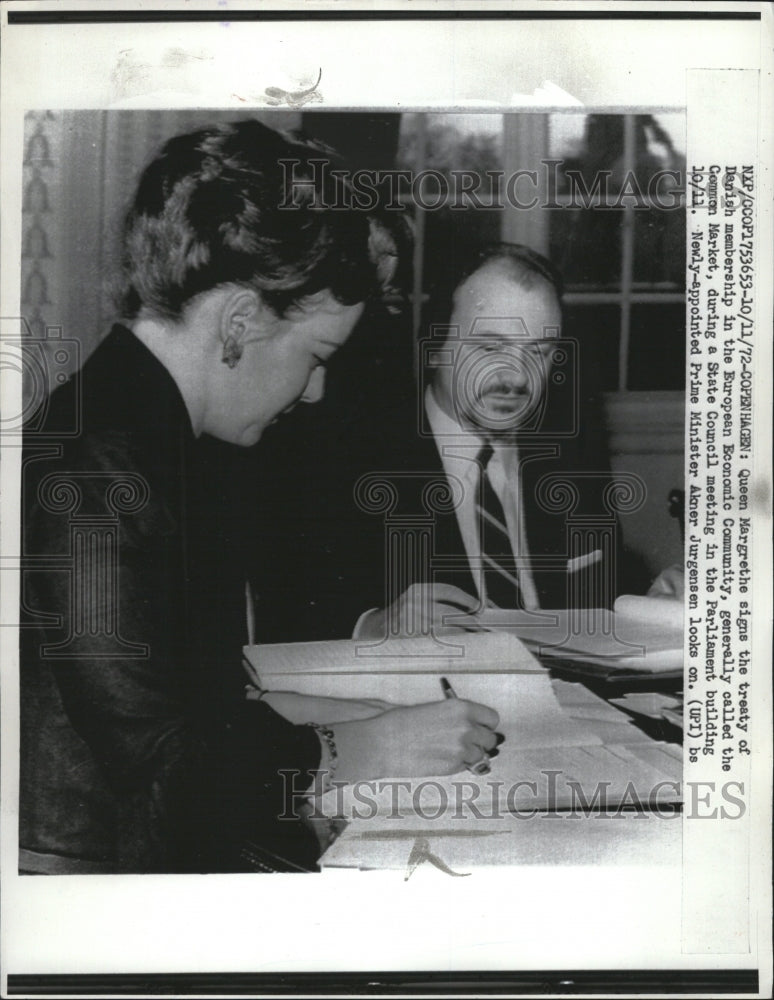 1972 Press Photo Queen Margrethe, Prime Minister Akner Jurgensen - RSM11607 - Historic Images