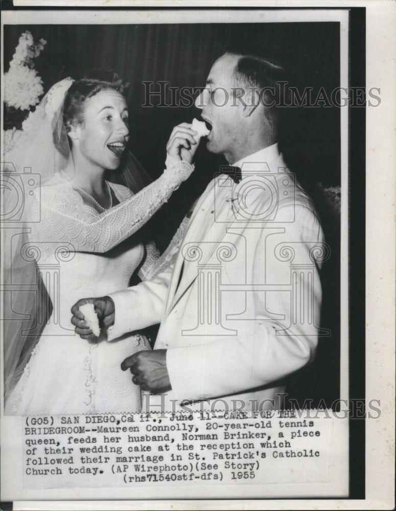 1955 Press Photo Maureen Connolly tennis queen and husband Norman Brinker - Historic Images