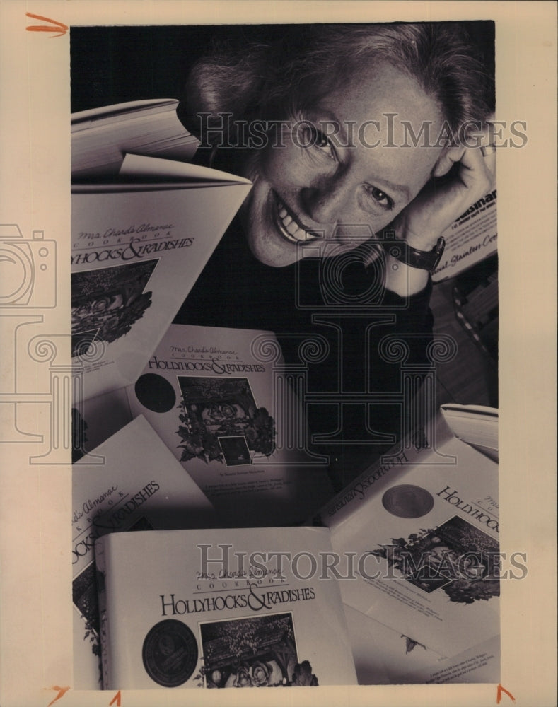 1993 Press Photo Bonnie Stewart Mickelson, Author, Hollyhocks And Radishes - Historic Images