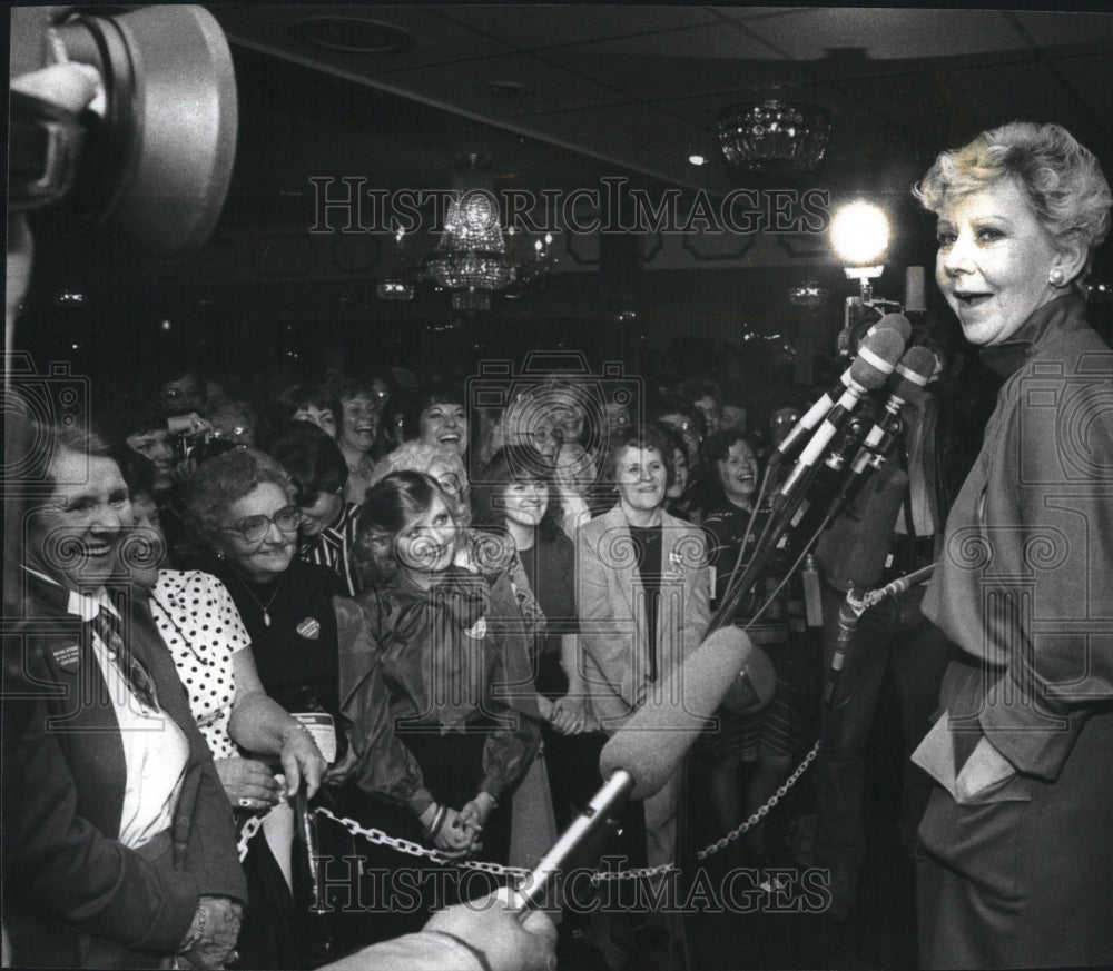1983 Chicago , Ill mayor  Jane Byrne campaigning - Historic Images