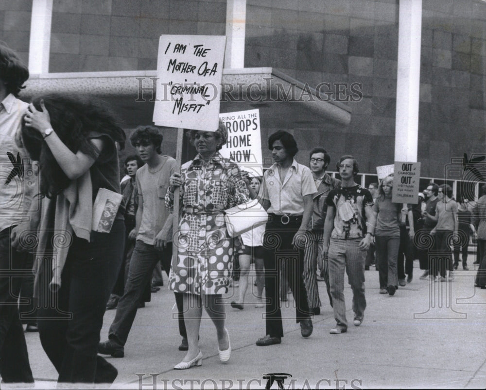 1970 Press Photo Protest Spiro Agnew in Detroit - RSM12285 - Historic Images