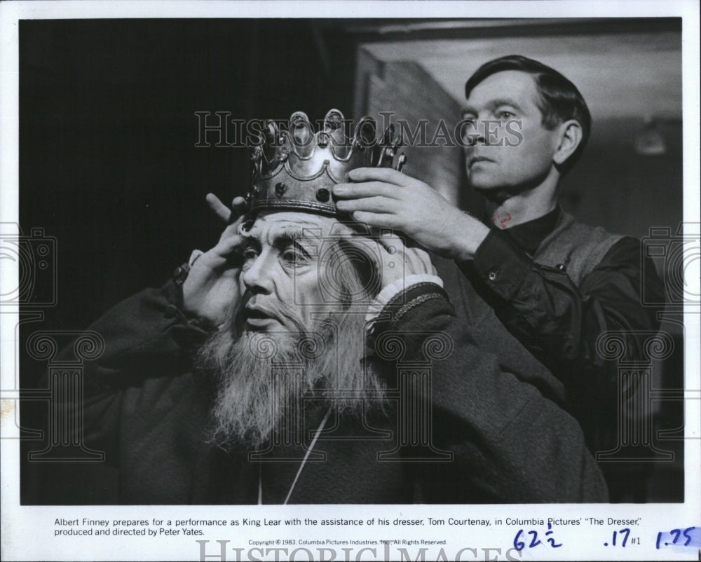 1984 Press Photo Actor Albert Finney in &quot;The Dresser&quot; - RSM12307 - Historic Images