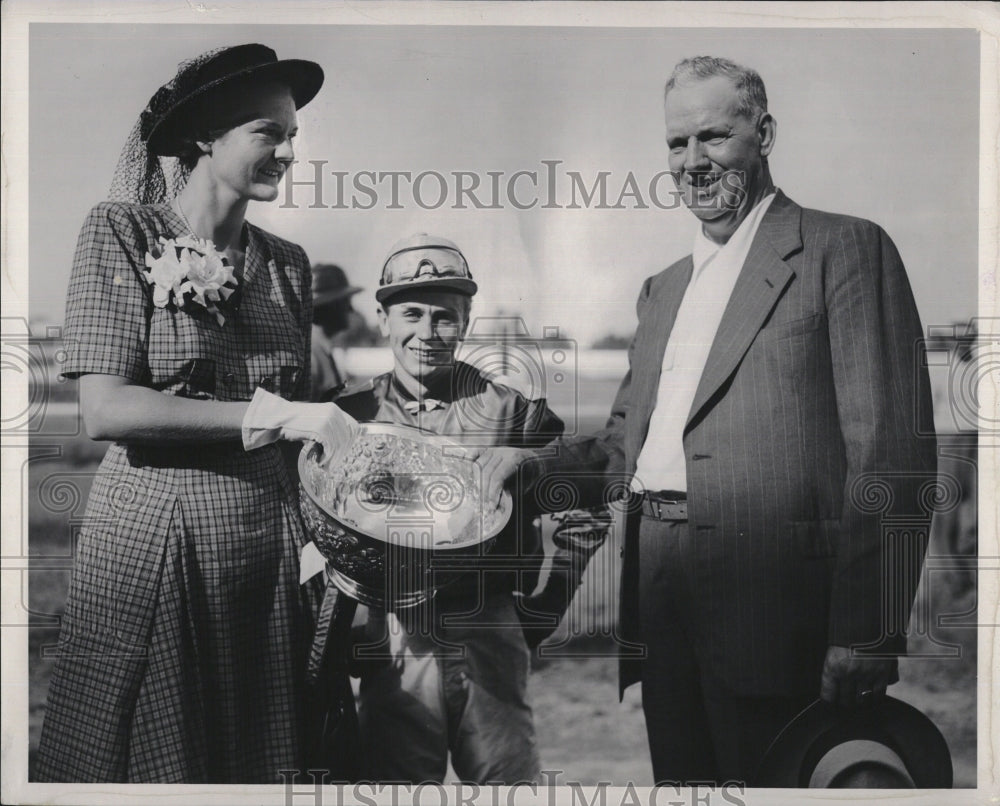 1949 Press Photo Miss Mary Fisher, Kenneth Church &amp; J.P. Sallee - RSM12477 - Historic Images