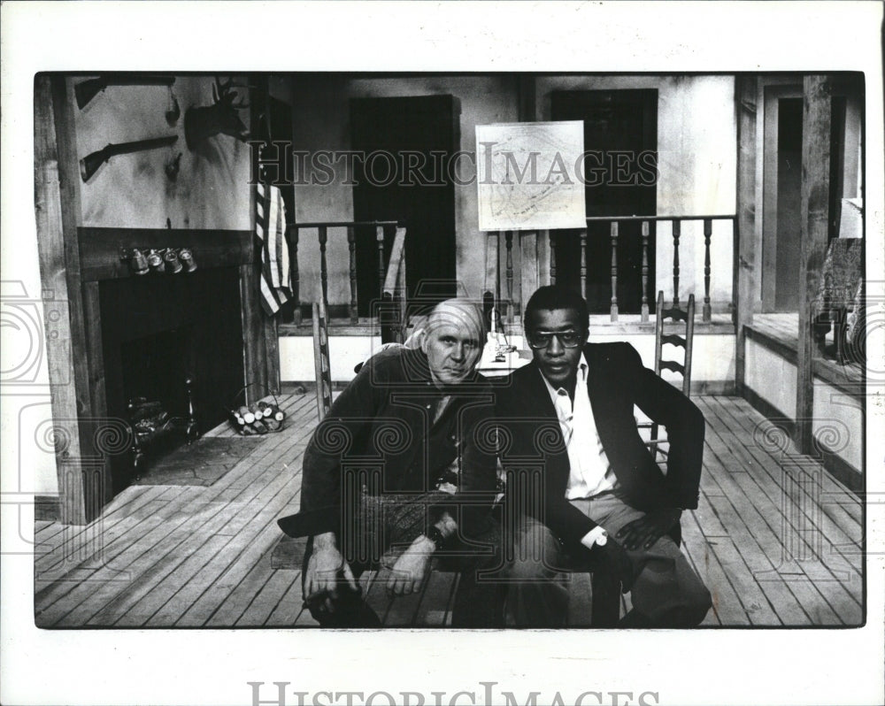 1980 Press Photo Robert Williams &amp; Bruce Millan of Detroit Repertory Theatre - Historic Images