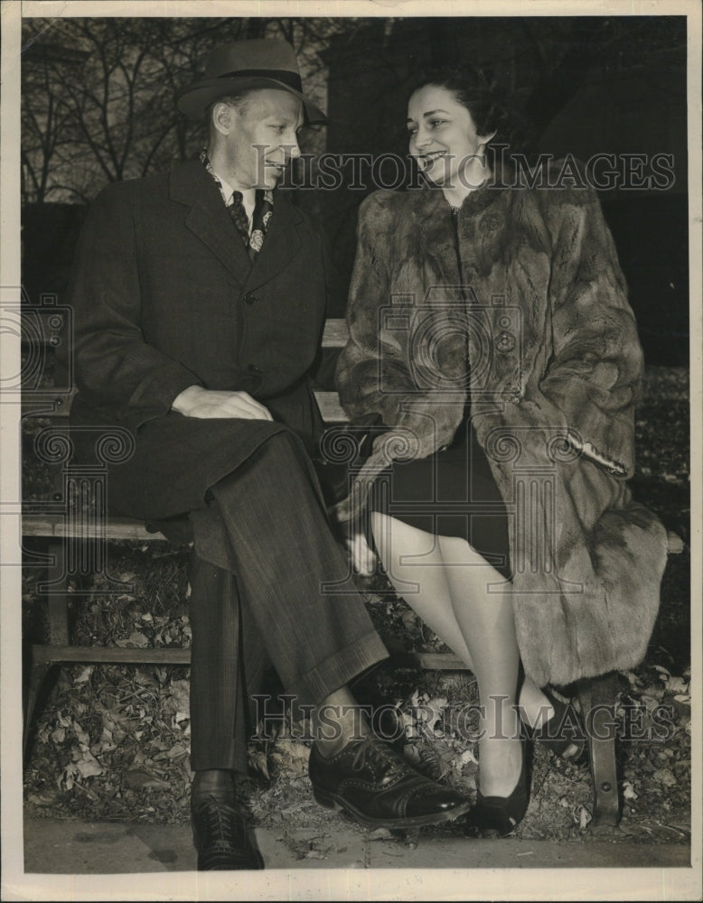 1947 Press Photo Mr. and Mrs. Bleriot Lamarre of Dayton, Ohio - RSM13035 - Historic Images