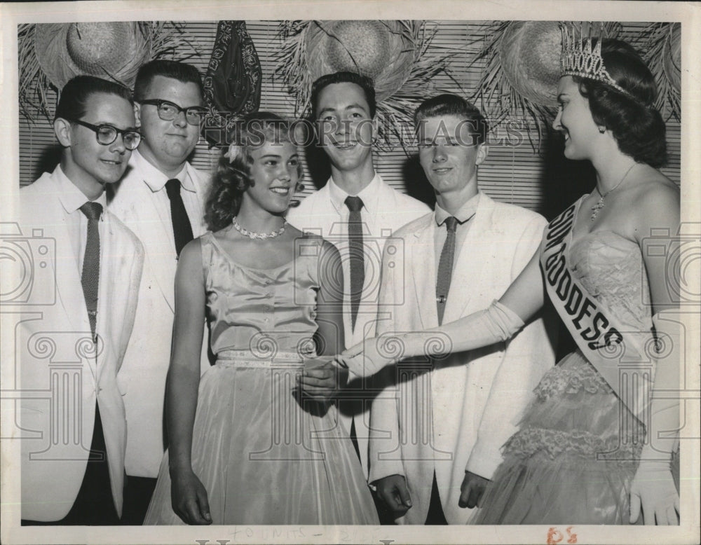 1958 Press Photo Annette Baker, Ron Hagan, Jerry Aspen, Sue Swift, Dan Tuten - Historic Images