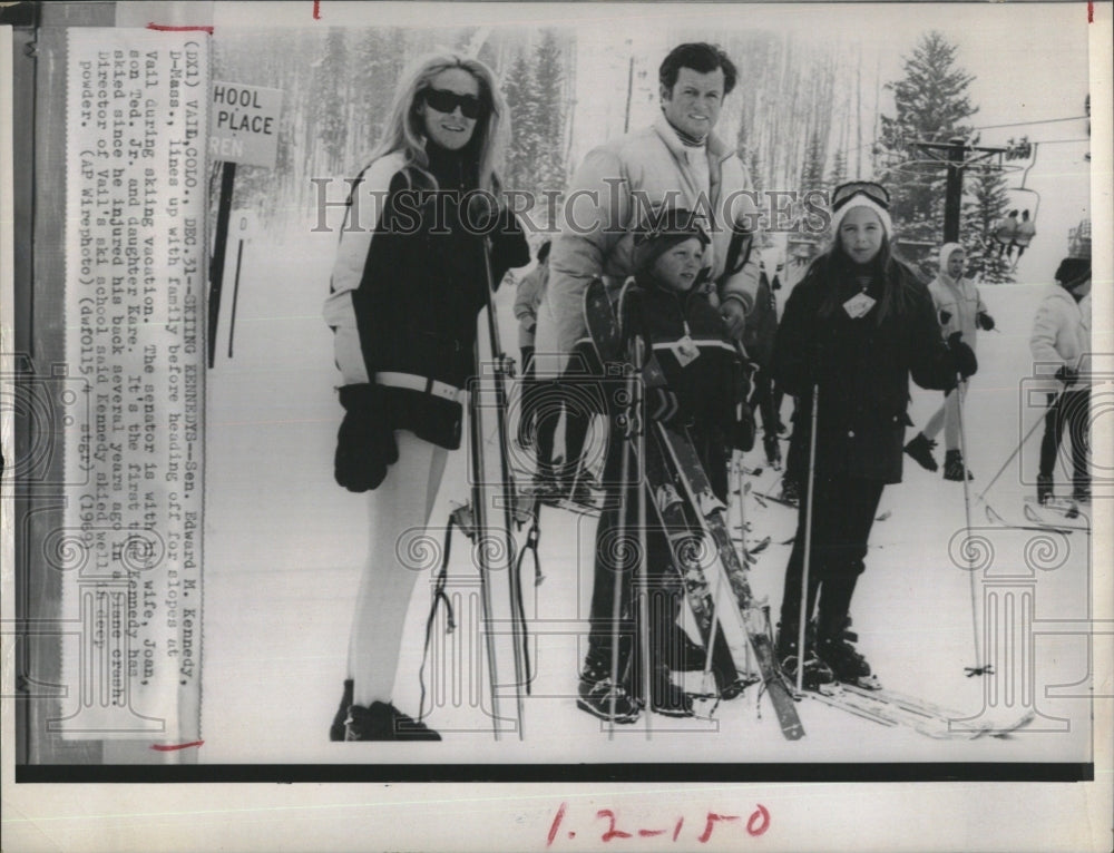 1969 Sen. Edward Kennedy &amp; family on the ski slopes of Vale Colorado - Historic Images