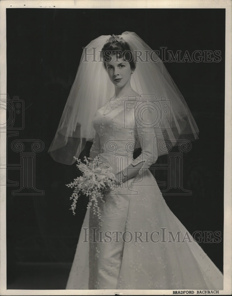 1959 Mrs. Jerry Holton Jones - Historic Images