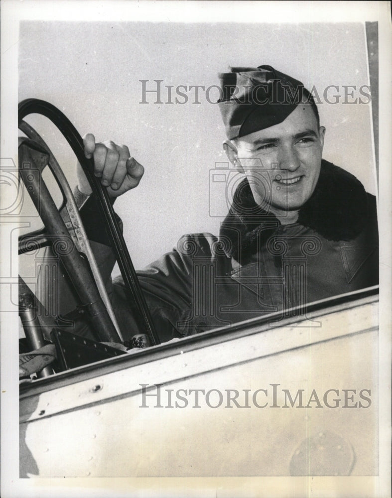 1951 Press Photo William Rickenbacker Randolph Air Force base father Eddie - Historic Images