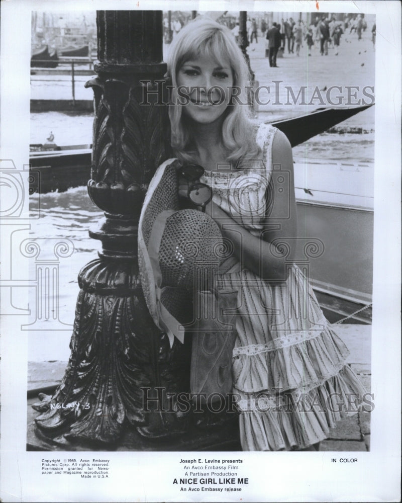 1970 Press Photo Barbara Ferris Nice Girl Like Me - RSM14129 - Historic Images