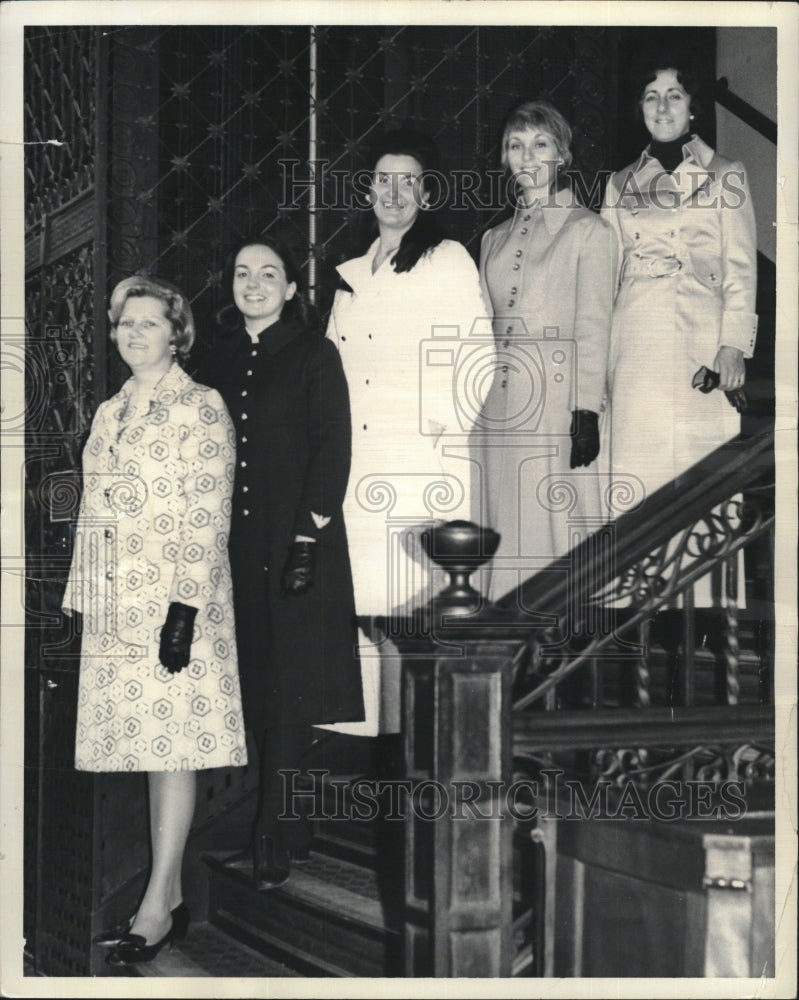 1972 Press Photo Democratic women Wheels Massachusetts Mrs. Charles Flaherty - Historic Images