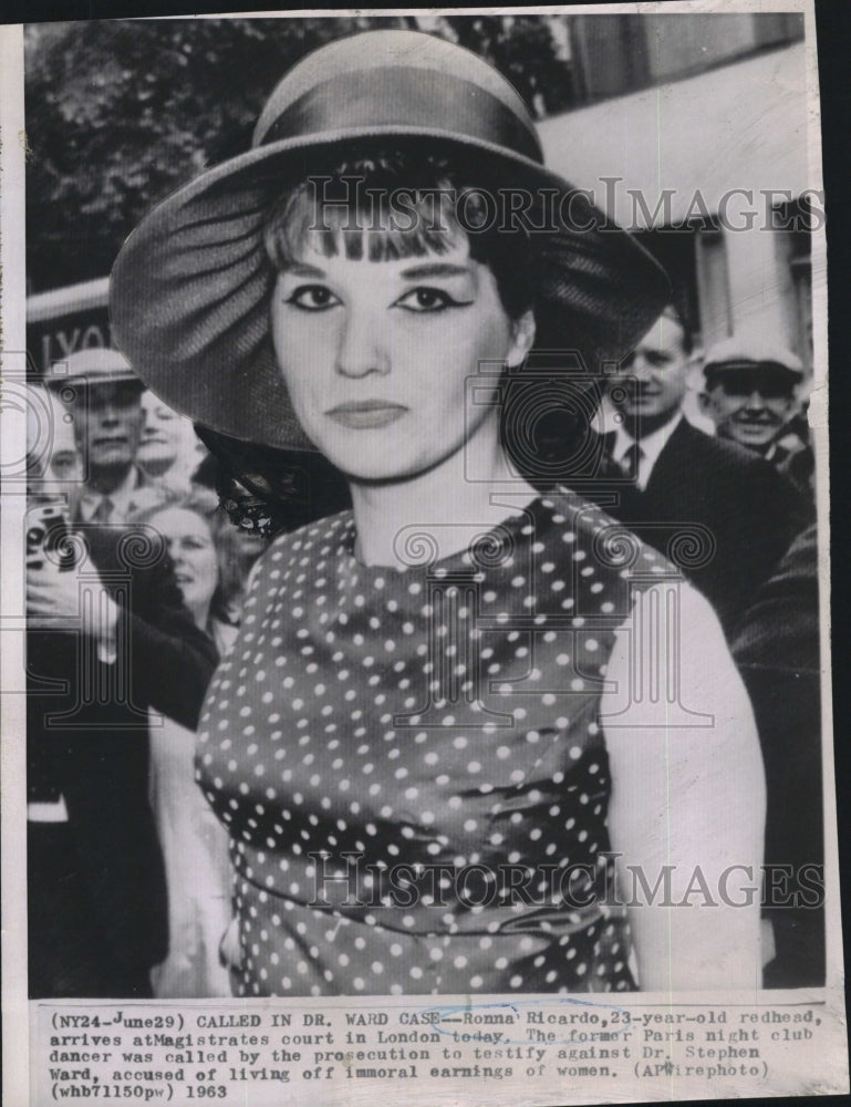 1963 Press Photo Ronna Ricardo court London Paris night club dancer testify - Historic Images