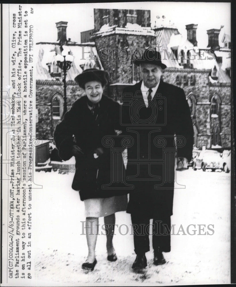 1963 Press Photo Prime Minister John Diefenbaker wife Olive Canada Ottawa - Historic Images