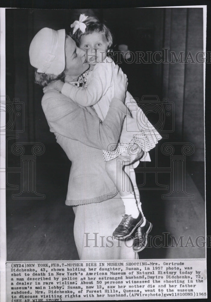 1965 Press Photo Mrs. Gertrude Didchenko daughter Susan shot death Museum - Historic Images